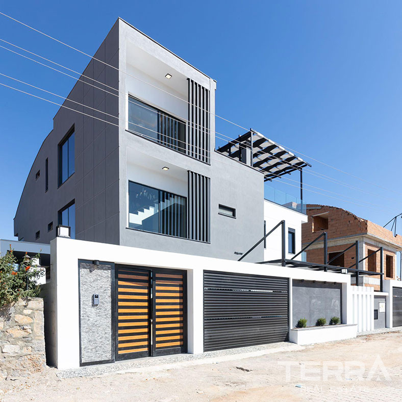 Turnkey Luxury Antalya Villa with High-End Furniture and Interiors - 85982