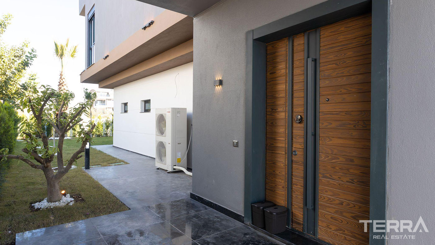 Turnkey Luxury Antalya Villa with High-End Furniture and Interiors - 85991