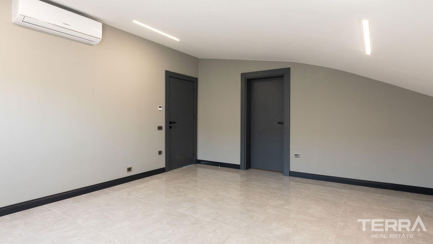 Turnkey Luxury Antalya Villa with High-End Furniture and Interiors - 85997