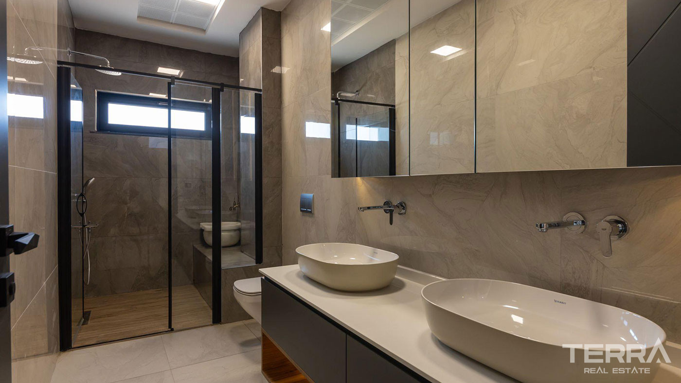 Turnkey Luxury Antalya Villa with High-End Furniture and Interiors - 86005