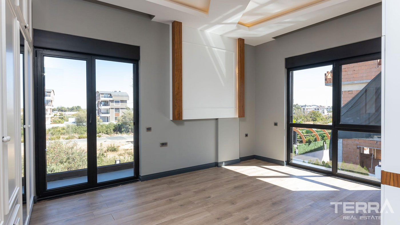 Turnkey Luxury Antalya Villa with High-End Furniture and Interiors - 86013