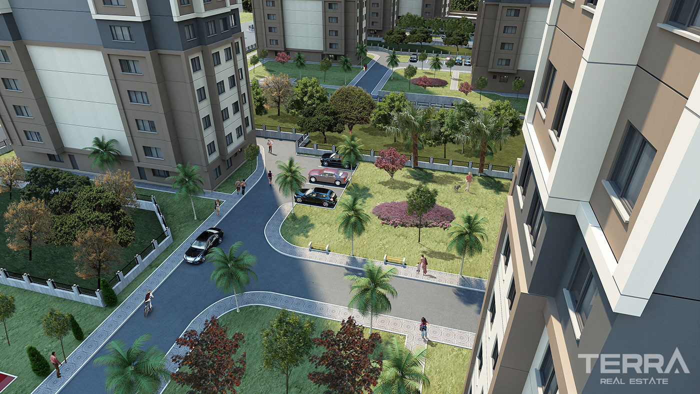 Apartments in the Center of Kartal, İstanbul, within a Large Complex - 87494