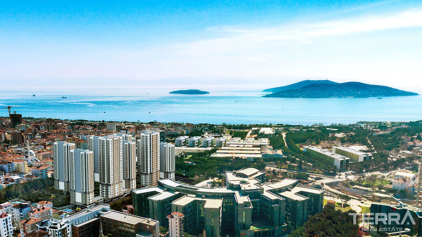 Apartments in the Center of Kartal, İstanbul, within a Large Complex - 87495