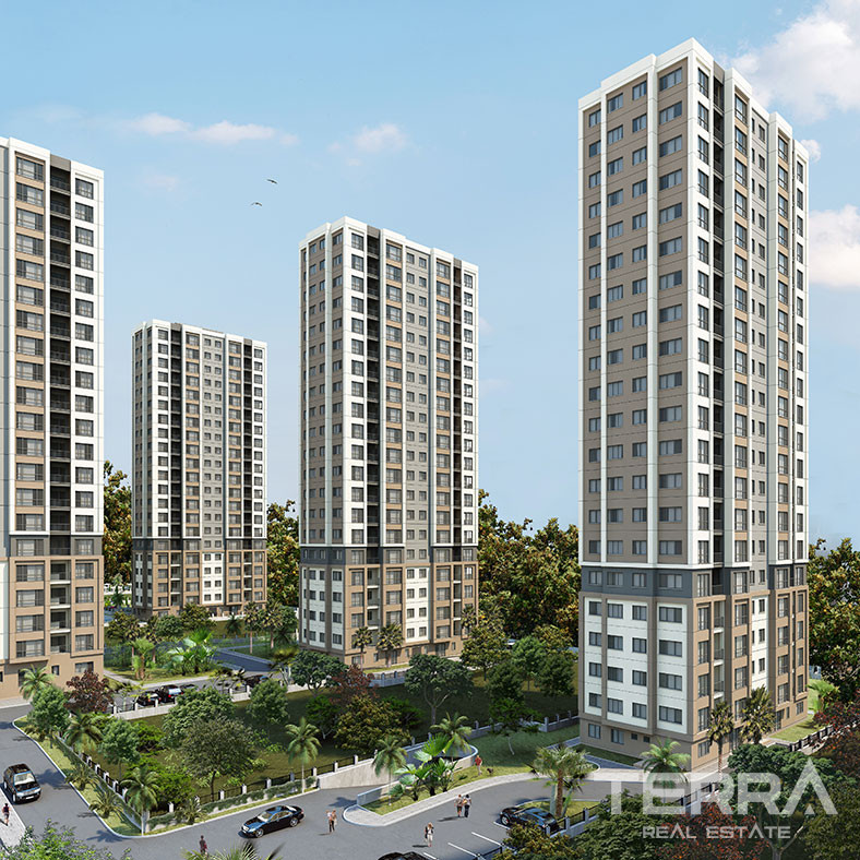 Apartments in the Center of Kartal, İstanbul, within a Large Complex - 87500