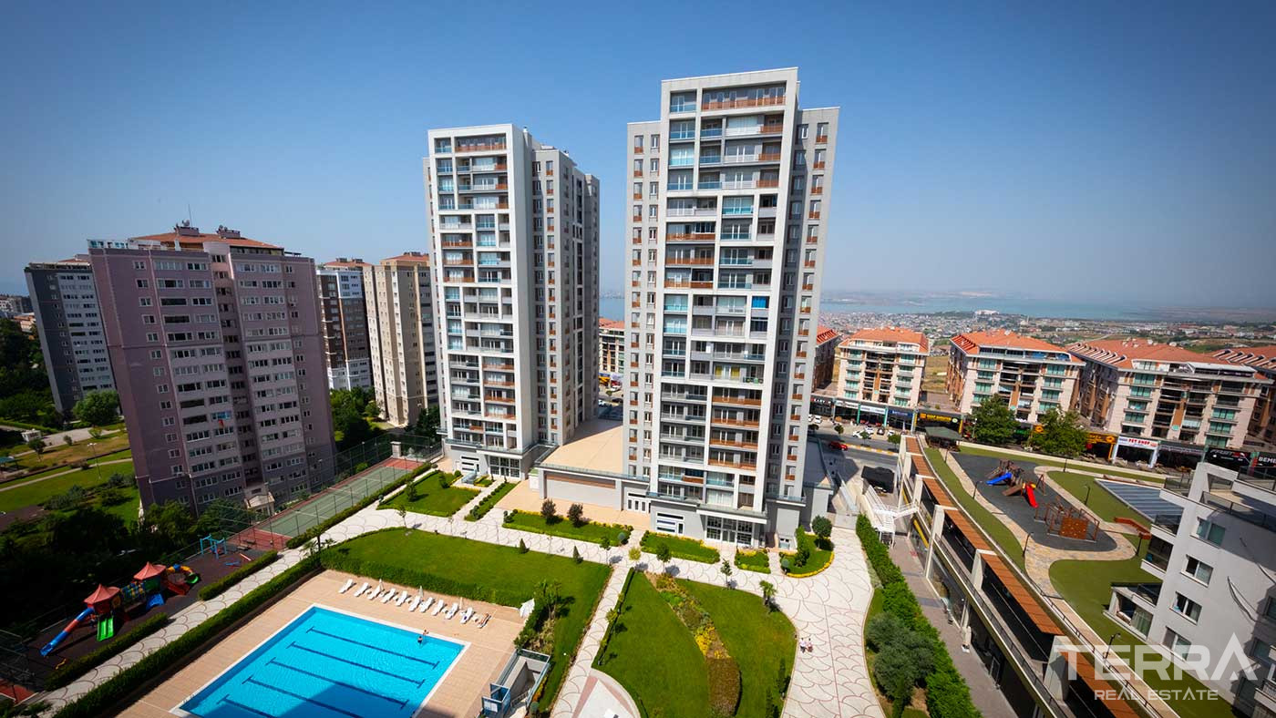 Sea and Lake View Flats in Istanbul Beylikdüzü - Elit Life Residence - 90546