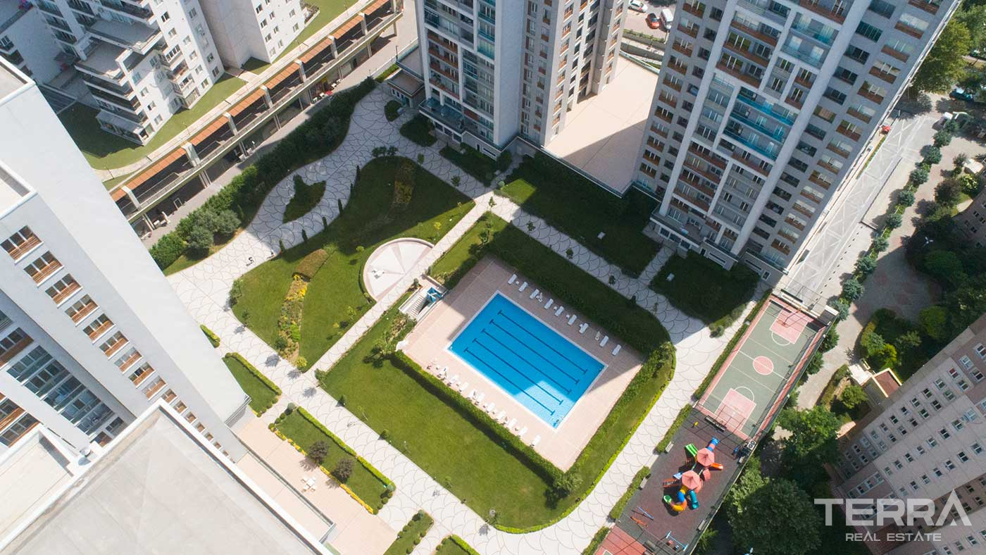 Sea and Lake View Flats in Istanbul Beylikdüzü - Elit Life Residence - 90556
