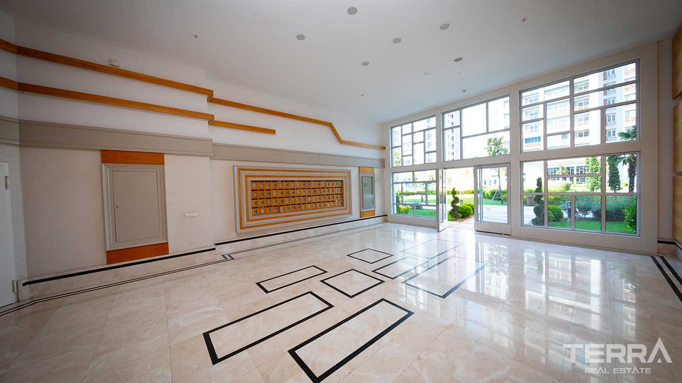 Sea and Lake View Flats in Istanbul Beylikdüzü - Elit Life Residence - 90559