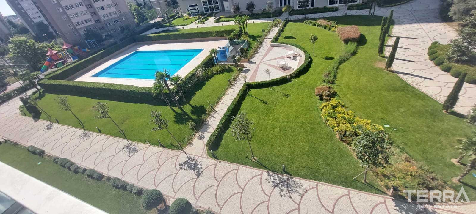 Sea and Lake View Flats in Istanbul Beylikdüzü - Elit Life Residence - 90565