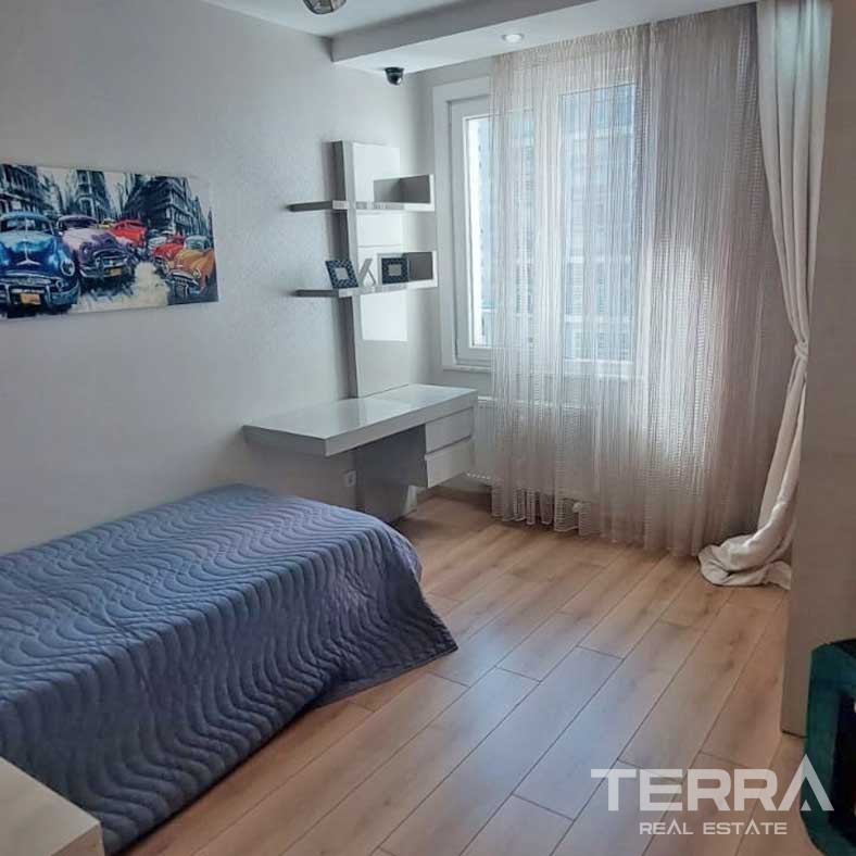 Sea and Lake View Flats in Istanbul Beylikdüzü - Elit Life Residence - 90570