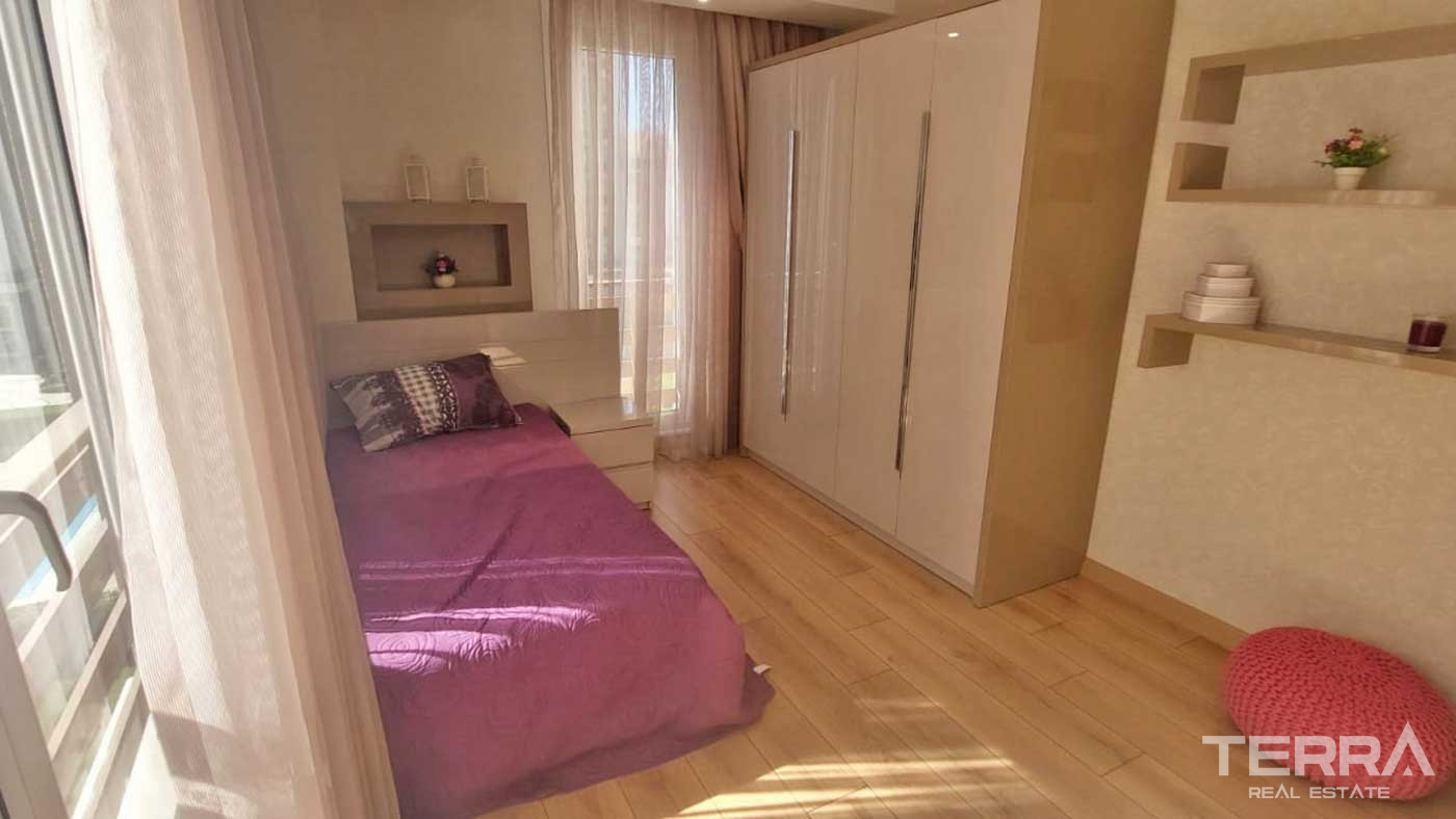 Sea and Lake View Flats in Istanbul Beylikdüzü - Elit Life Residence - 90571