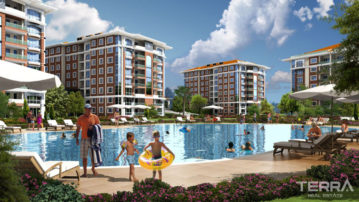 Family-Type Flats with Sea and Lake Views in Büyükçekmece - 91437