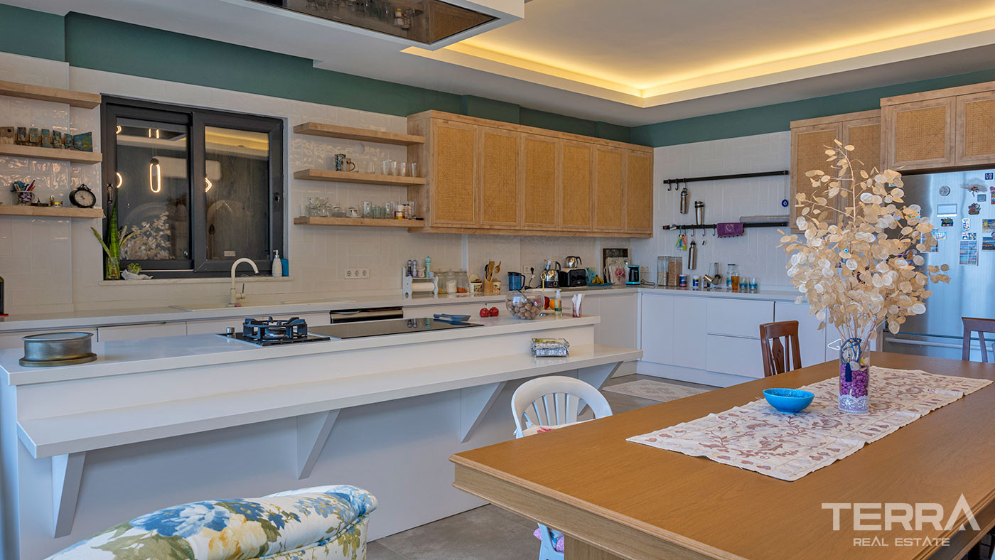 Villa with Modern Features in a Tranquil Area of Alanya, Oba - 92860
