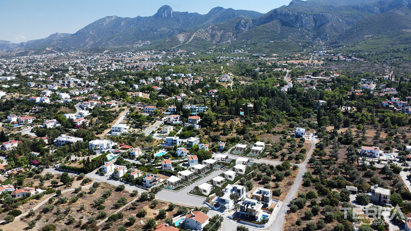 Well-Positioned Detached Villas with Gardens in Kyrenia, Cyprus - 93283