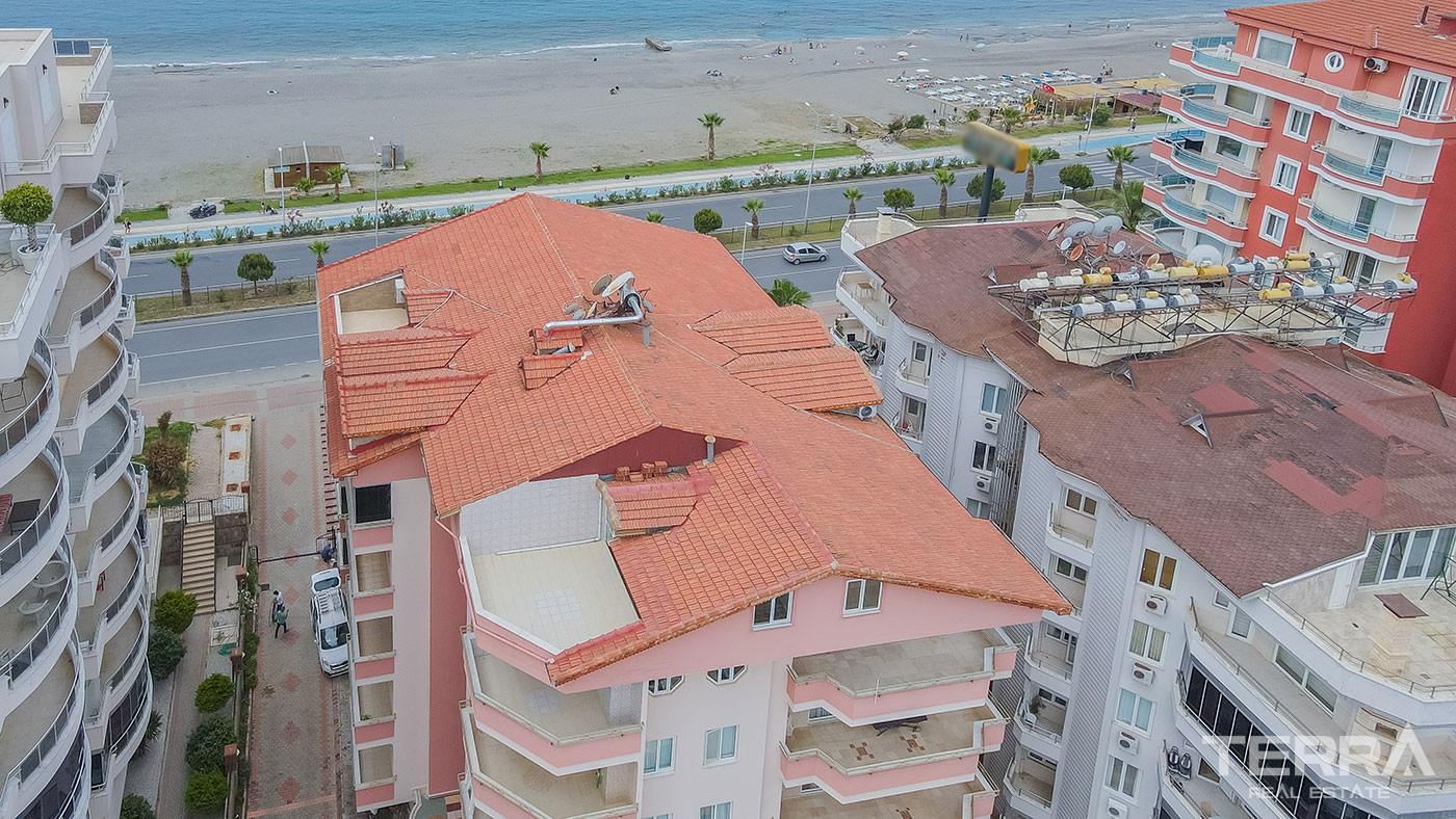 Ultimate Comfort in the Seafront Resale Flat with 4 Bedrooms in Alanya - 93327