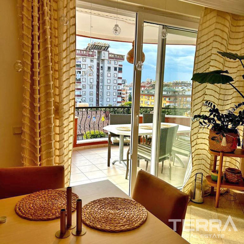 Chic Resale Apartment with Spacious Living Areas in Alanya Center - 94217