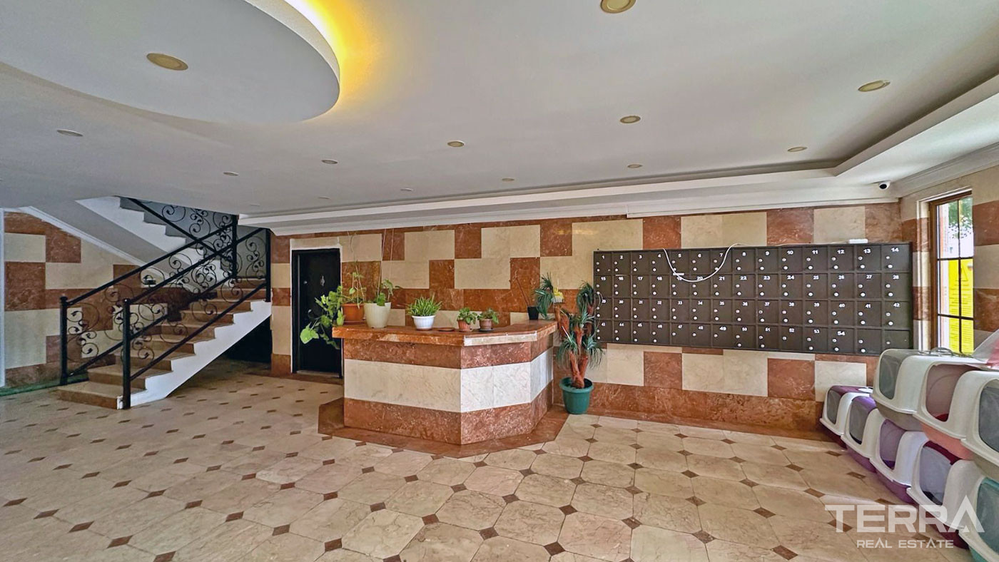 Chic and Furnished Apartment in Alanya Residence, Tosmur - 94421