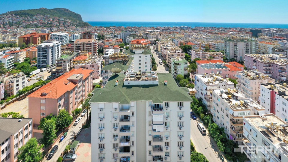 Sea and Castle View 2+1 Apartment in a Prime Location of Alanya Center
