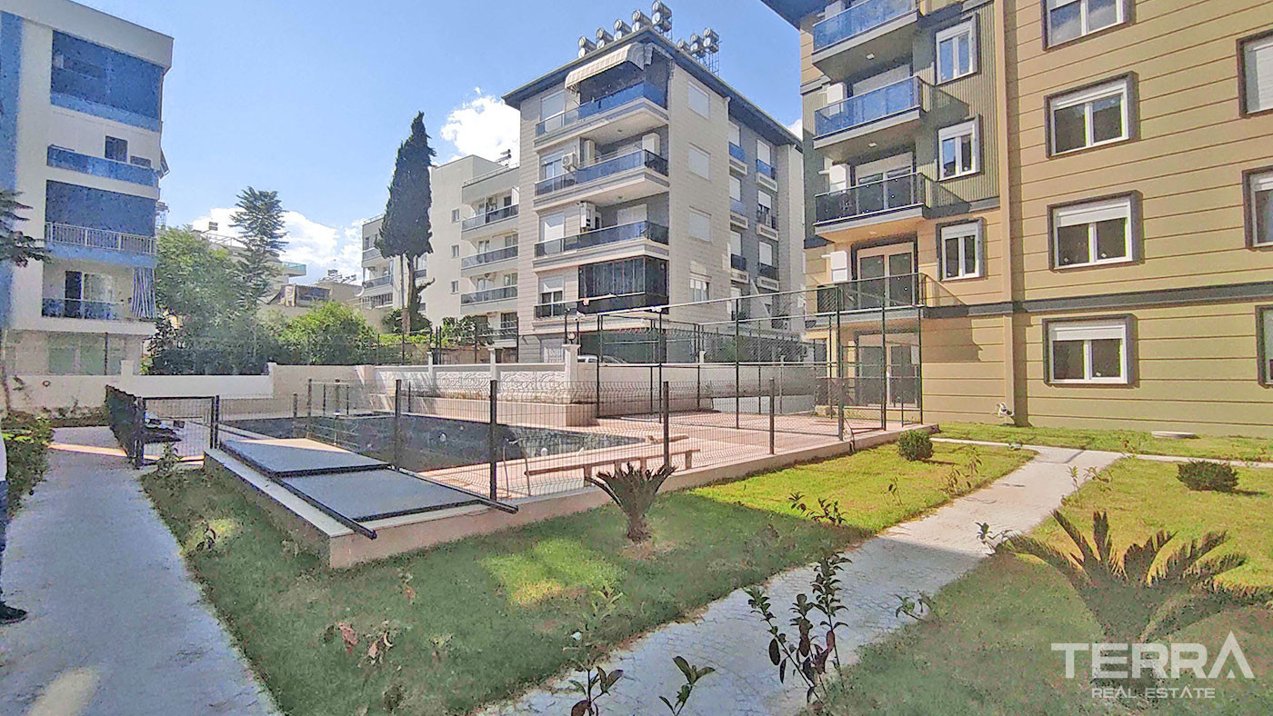 Modest and Chic Apartments within a 2-Block Complex in Antalya Center - 96514