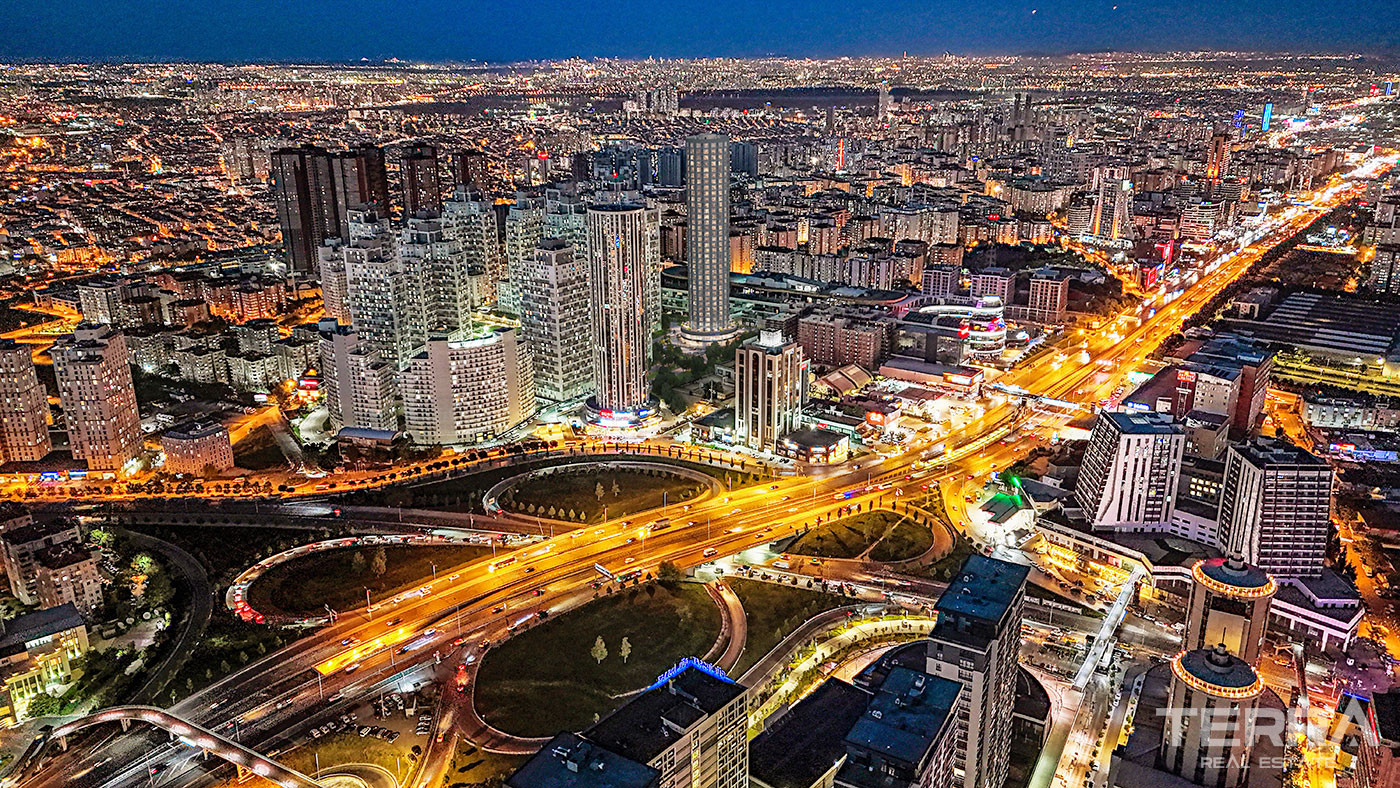 Commercial Properties in a New Business Center in Esenyurt, İstanbul - 100591
