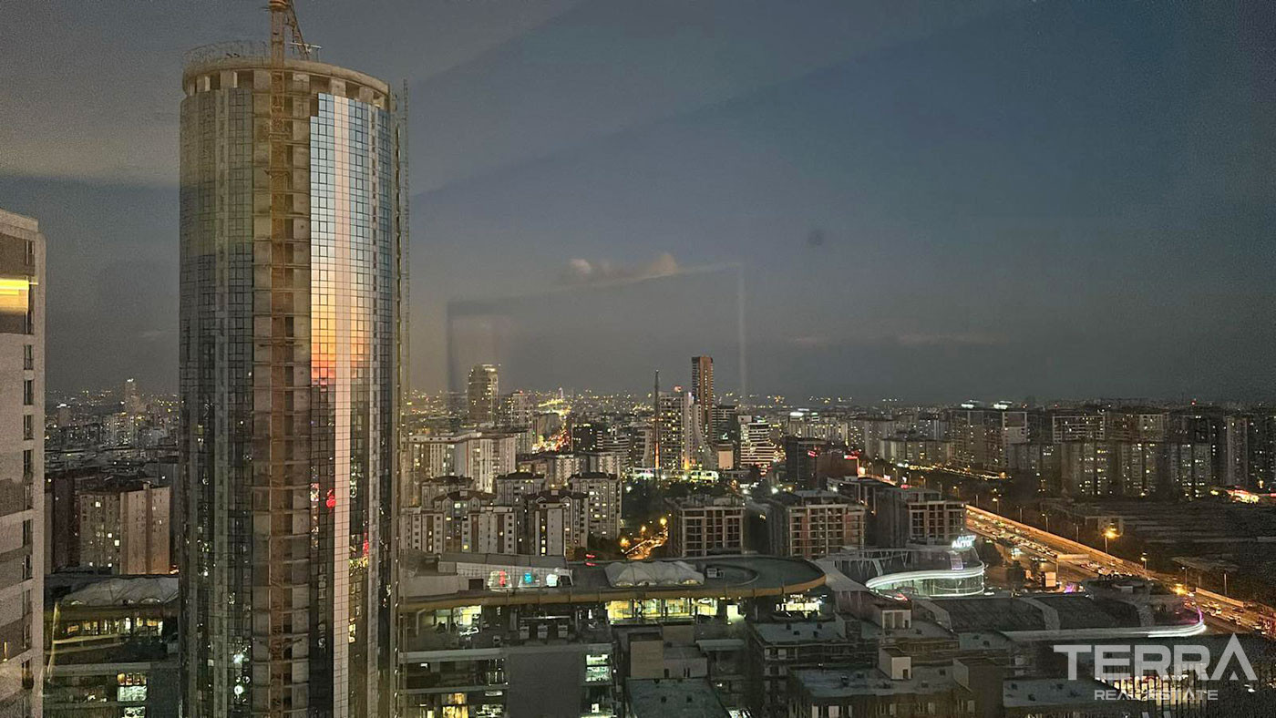 Commercial Properties in a New Business Center in Esenyurt, İstanbul - 100590