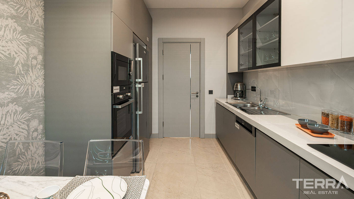 Exclusive Sea View Apartments for Sale in Istanbul, Kartal, Turkey - 102329