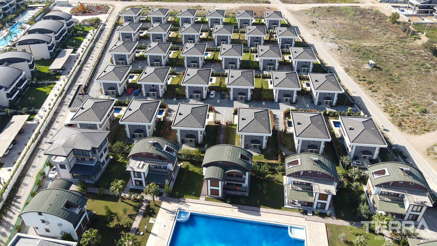 Villas with Private Pool for Sale in Central Belek, Turkey - 102469