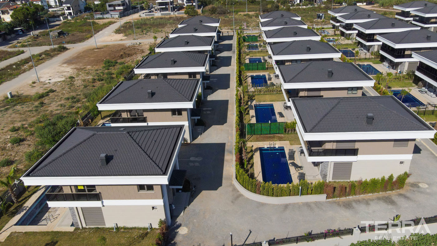 Villas with Private Pool for Sale in Central Belek, Turkey - 102476