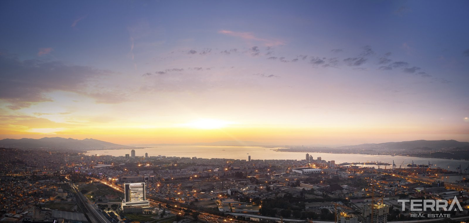 Luxury Sea View Apartments for Sale in Izmir, Konak, Turkey - 104695