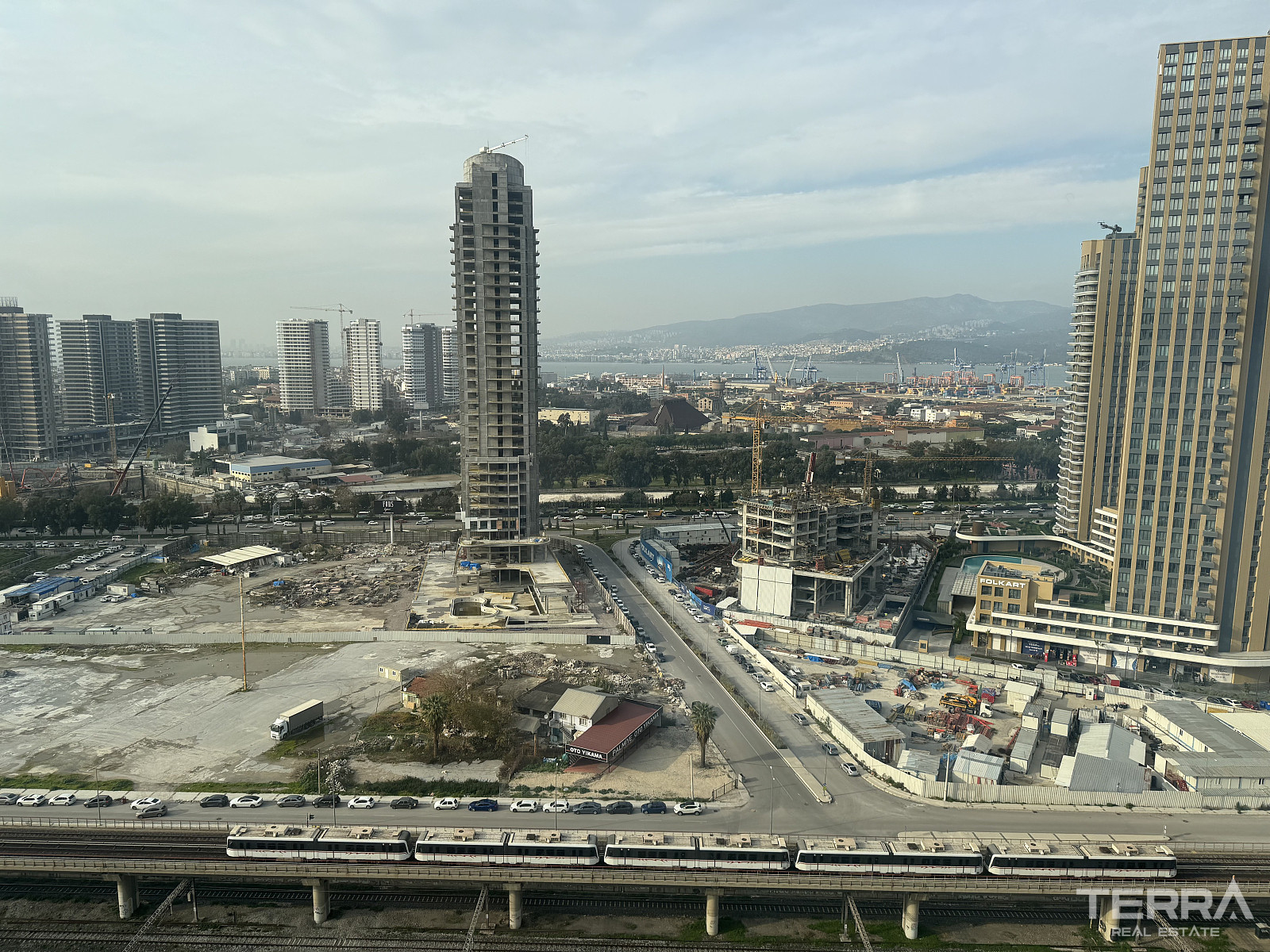 Luxury Sea View Apartments for Sale in Izmir, Konak, Turkey - 104729