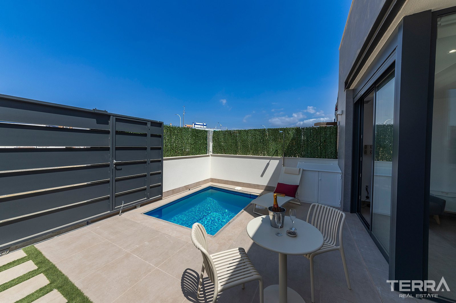Moderne villaer med pool nær stranden i Almería, Pulpí, Spanien - 104857