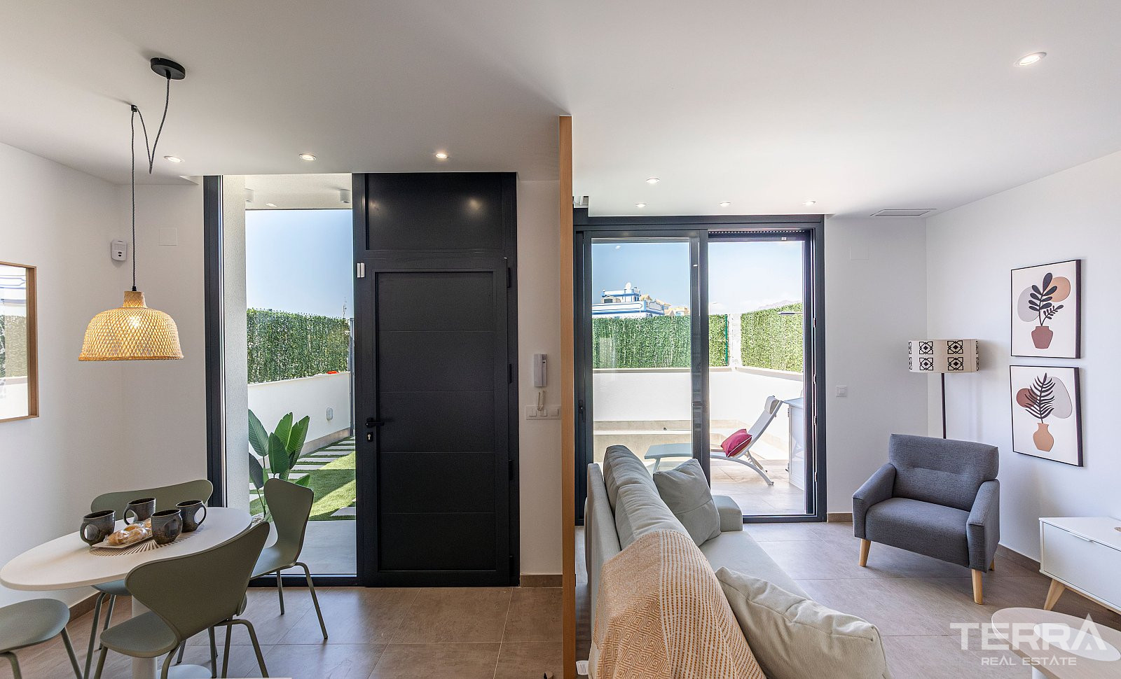 Moderne villaer med pool nær stranden i Almería, Pulpí, Spanien - 104865