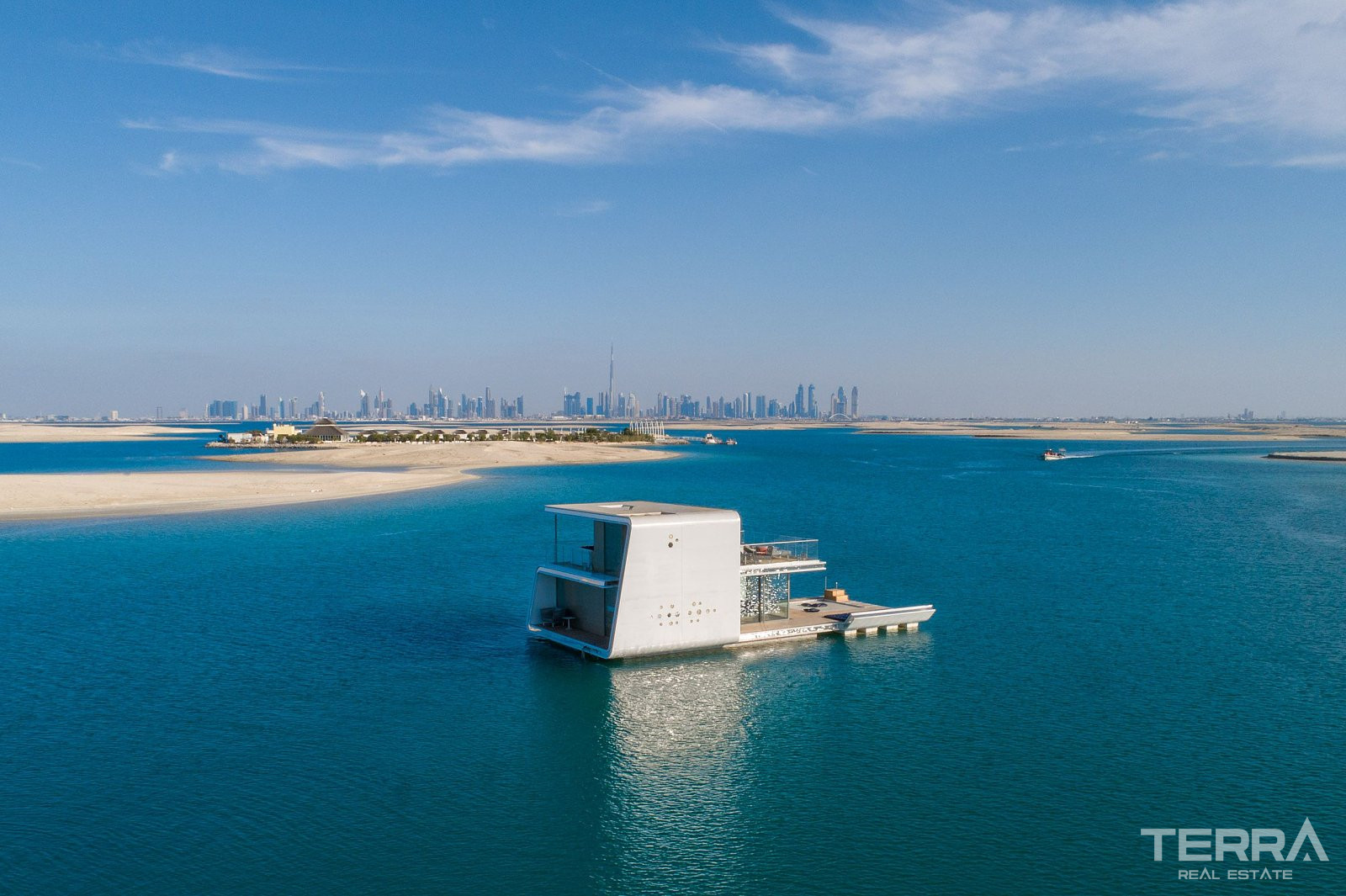 Exclusive Villas for Sale in The World Islands, Dubai, UAE - 105225