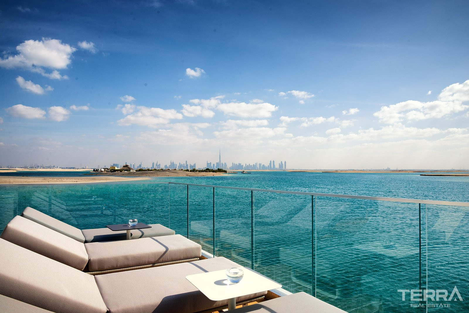 Exclusive Villas for Sale in The World Islands, Dubai, UAE - 105239