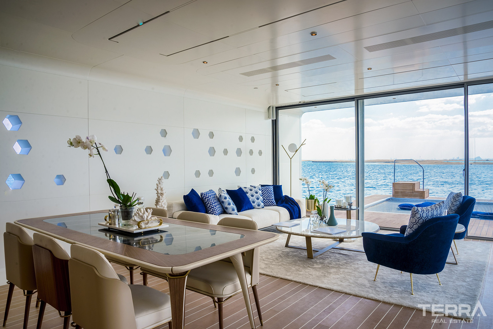 Exclusive Villas for Sale in The World Islands, Dubai, UAE - 105241