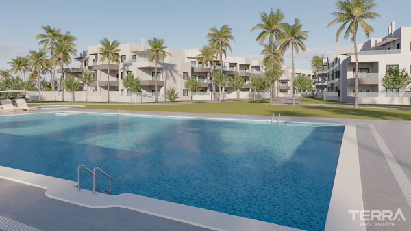 İspanya, Vélez-Málaga'da Denize 50 m Uzaklıkta Modern Daireler