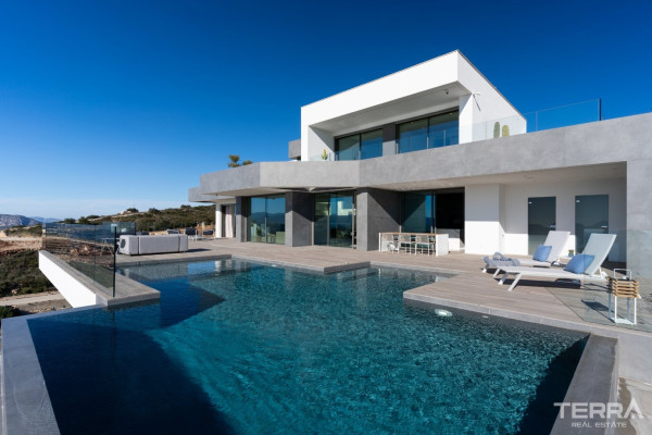 Sea View Villas for Sale in Benitachell, Alicante, Spain