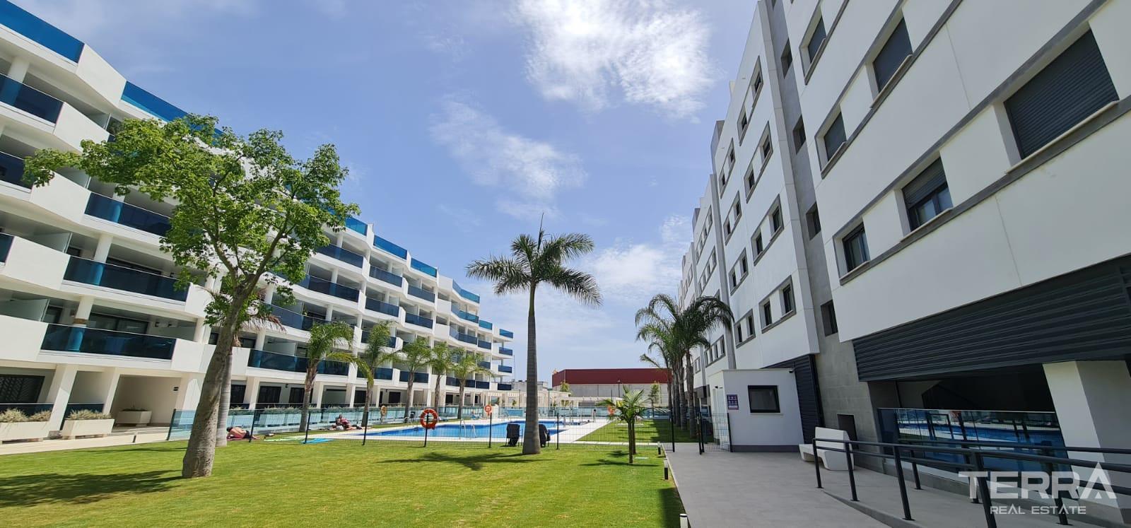 Mijas Costa'da Fuengirola'ya Yakın Site İçinde Satılık Daireler - 105632