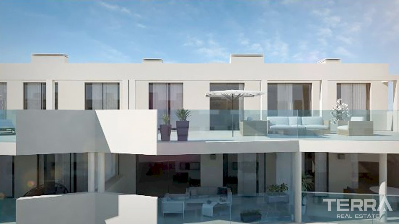 Mijas Costa'da Fuengirola'ya Yakın Site İçinde Satılık Daireler - 105635