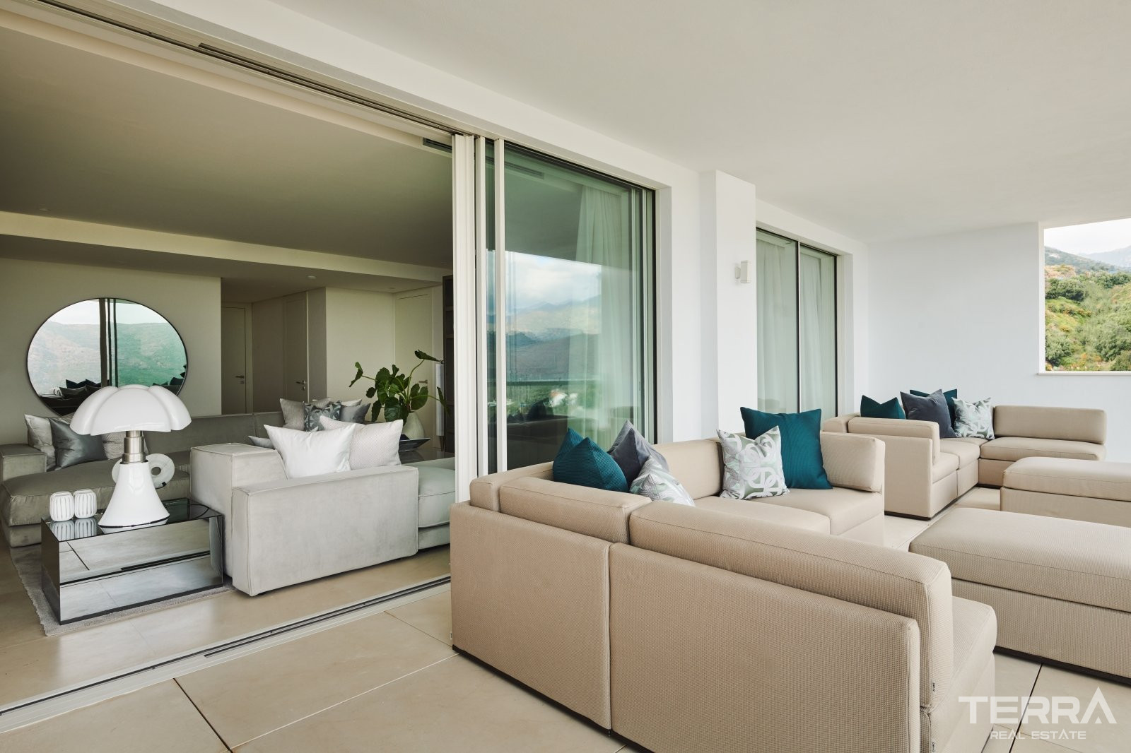 Sea View Apartments for Sale in Ojen, Marbella, Spain - 105689