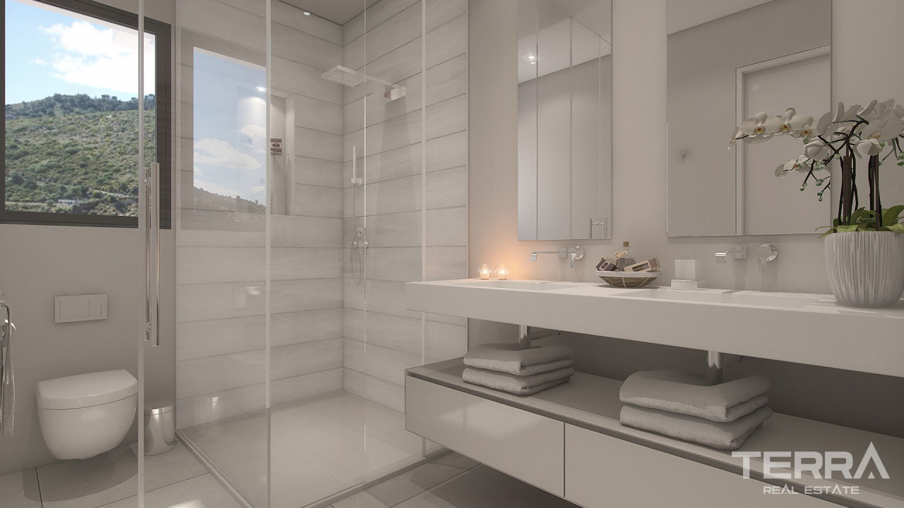 Sea View Apartments for Sale in Ojen, Marbella, Spain - 105697