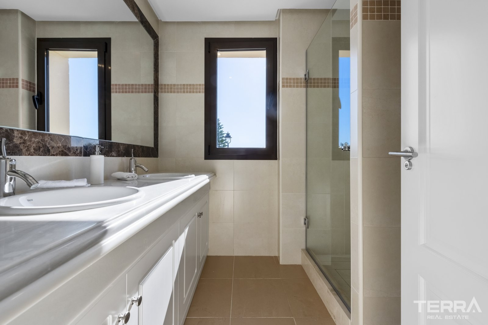 Golfhuviloita myynnissä Esteponassa, Málaga, Espanja - 105738