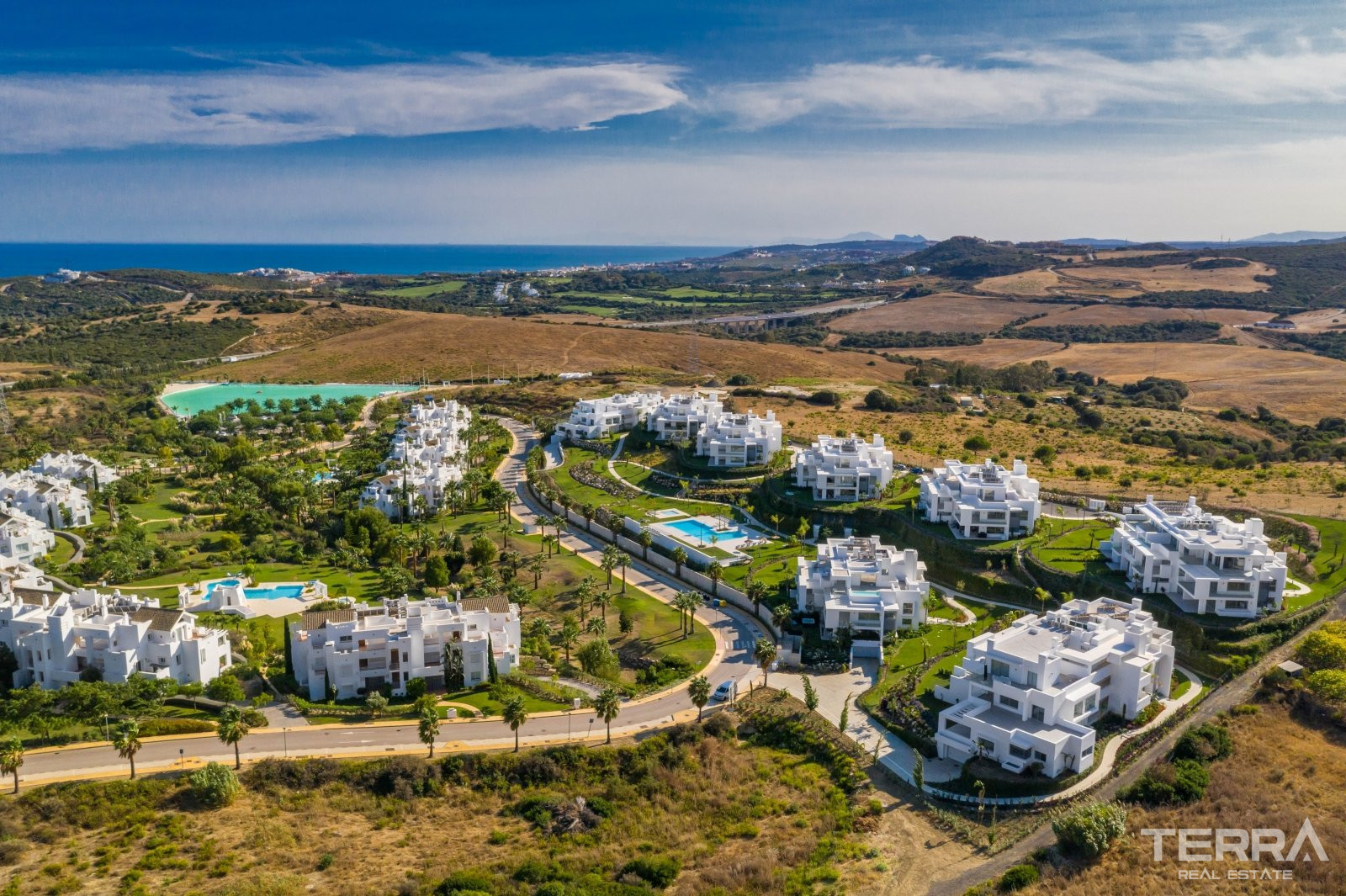 Malaga, Casares, Costa del Sol’da Deniz Manzaralı Konforlu Daireler - 105750