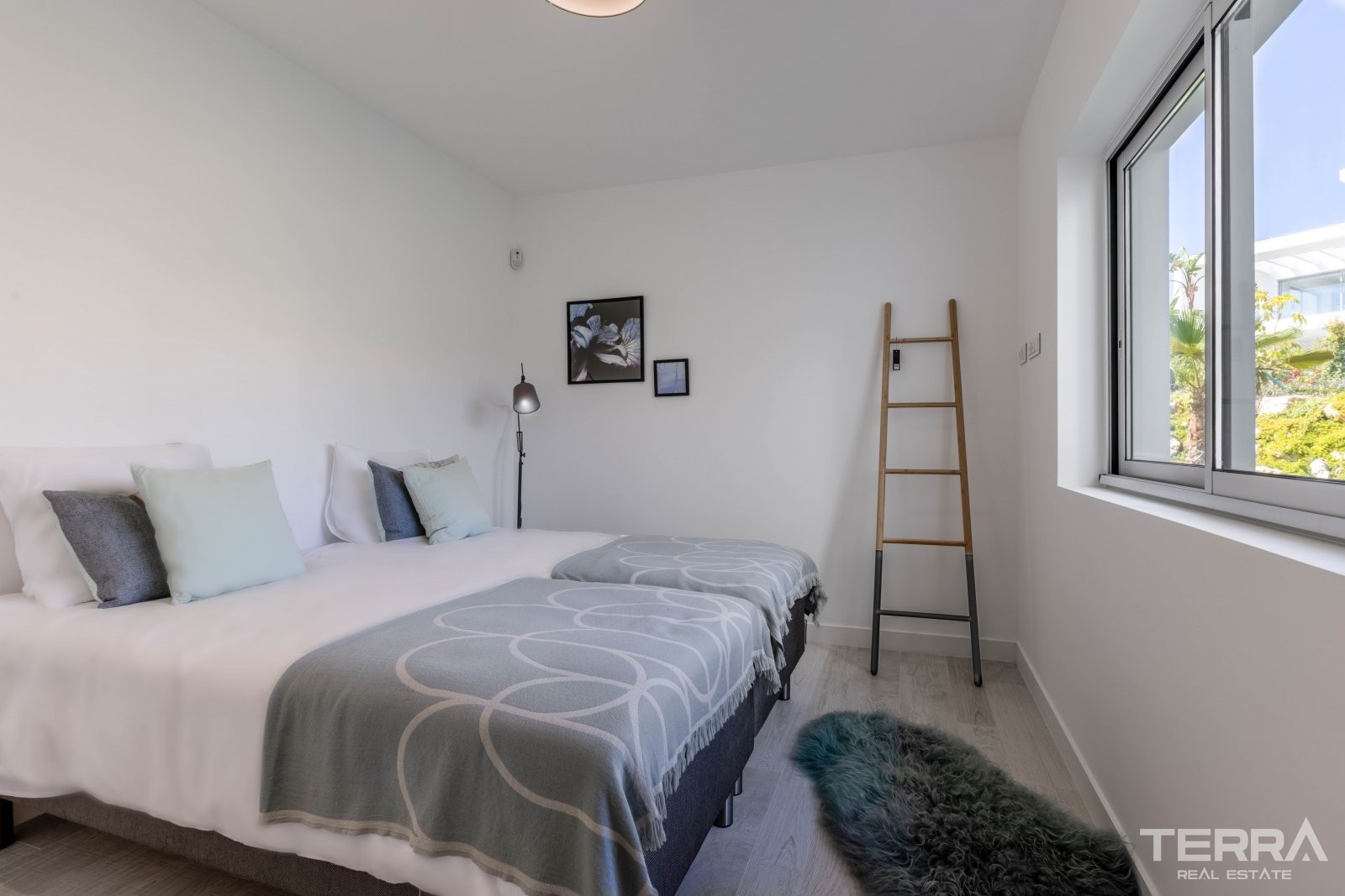 Malaga, Casares, Costa del Sol’da Deniz Manzaralı Konforlu Daireler - 105761