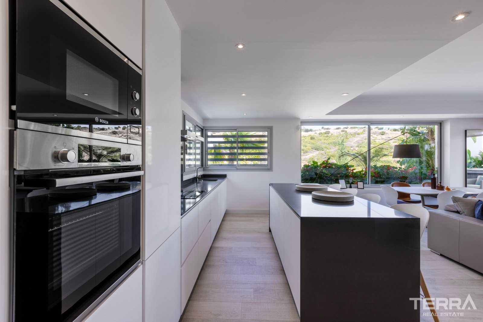 Malaga, Casares, Costa del Sol’da Deniz Manzaralı Konforlu Daireler - 105762