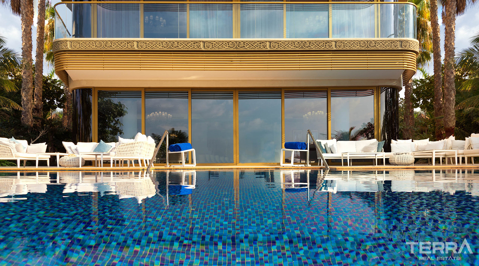 Eksklusiv villa til salg på The World Islands, Dubai, UAE - 105797
