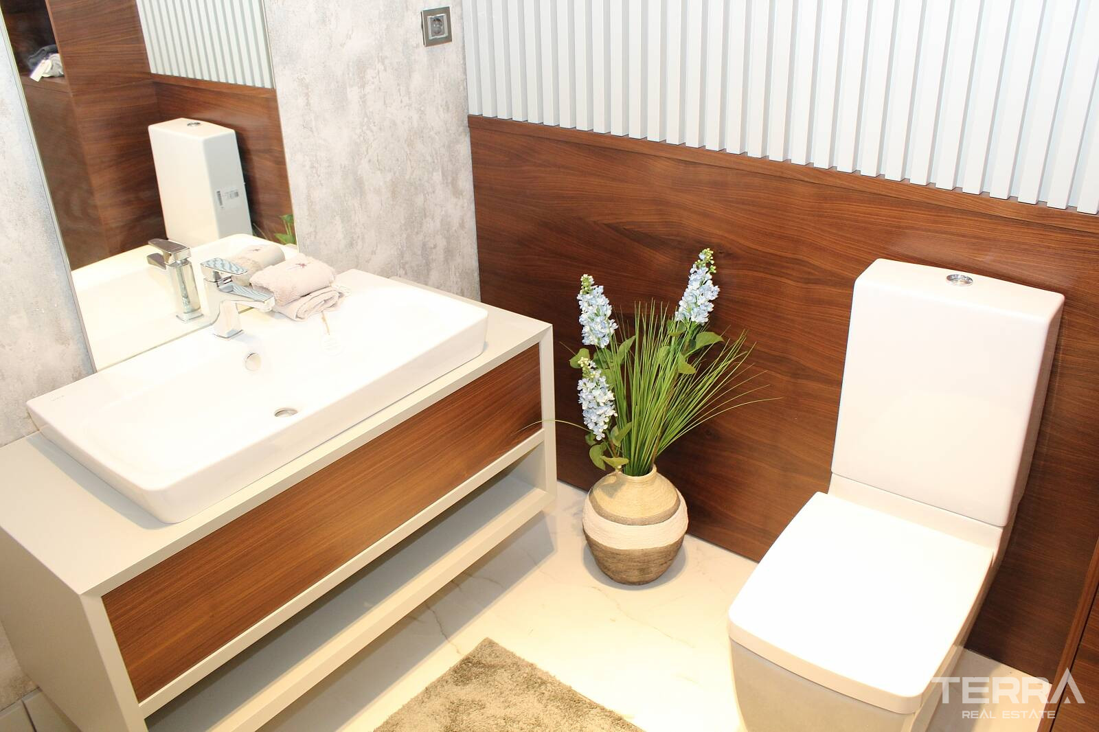 Apartments with Valley-View for Sale in Çankaya, Ankara, Turkey - 106146