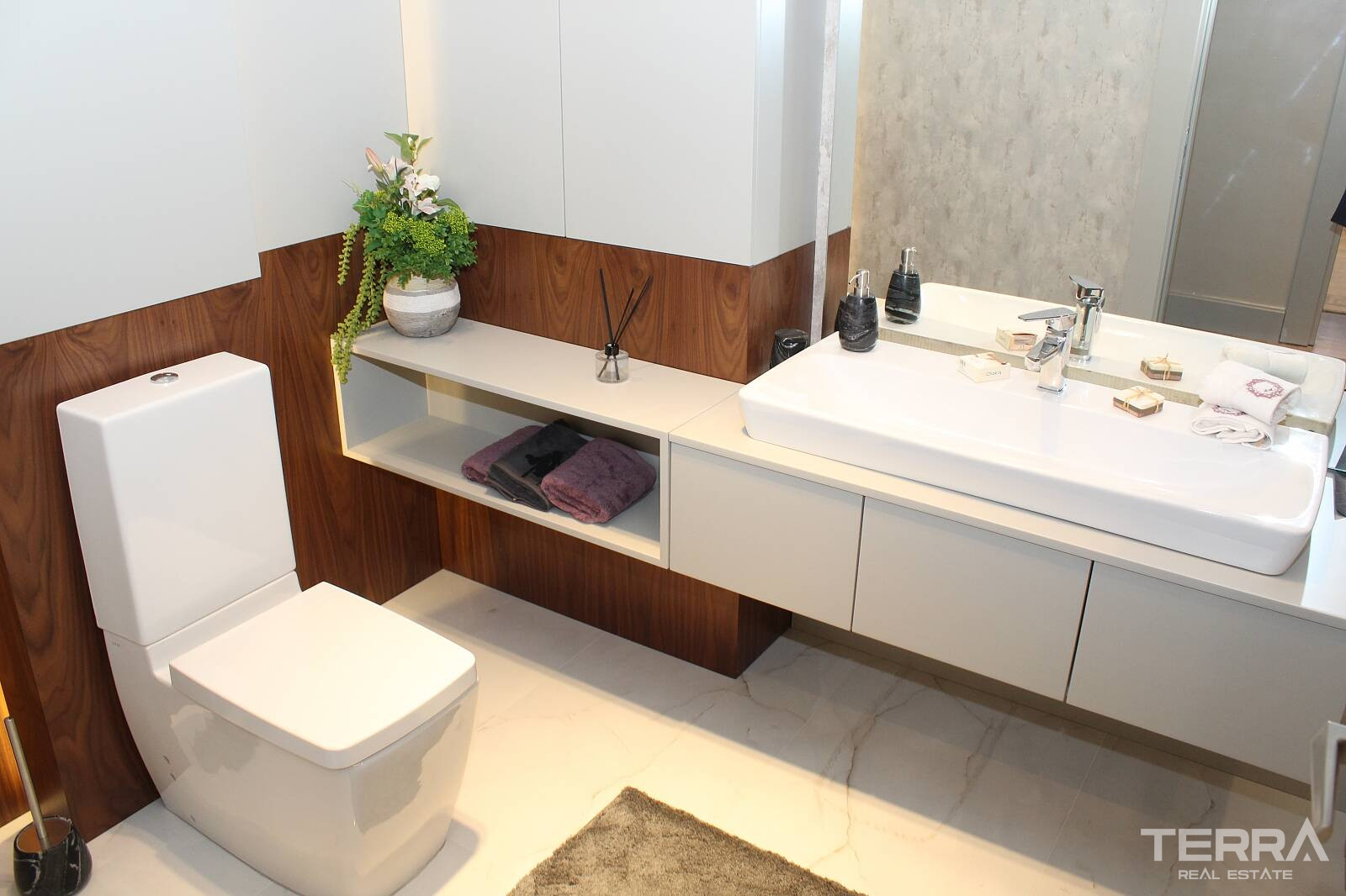 Apartments with Valley-View for Sale in Çankaya, Ankara, Turkey - 106148
