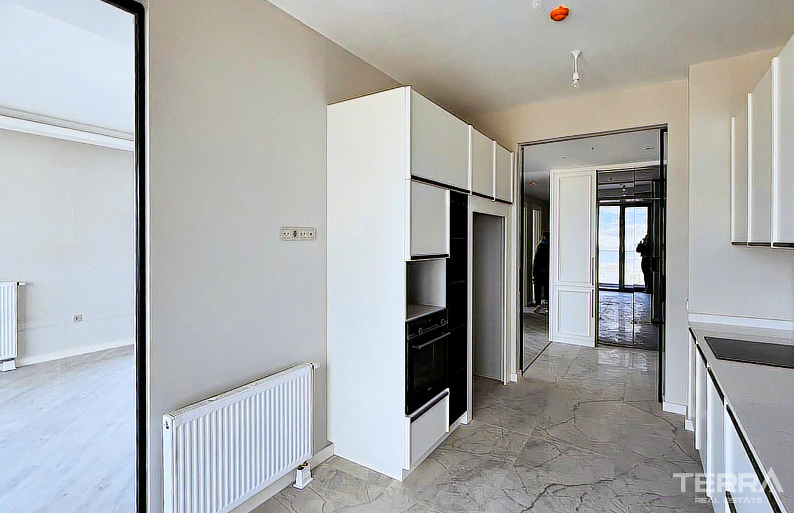 Centrally Located Apartments in Konak, Izmir, Turkey - 106383