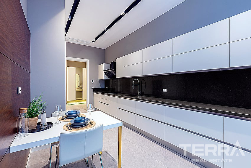 Apartments with Sea-view for Sale in central Konak, İzmir, Turkey - 106426