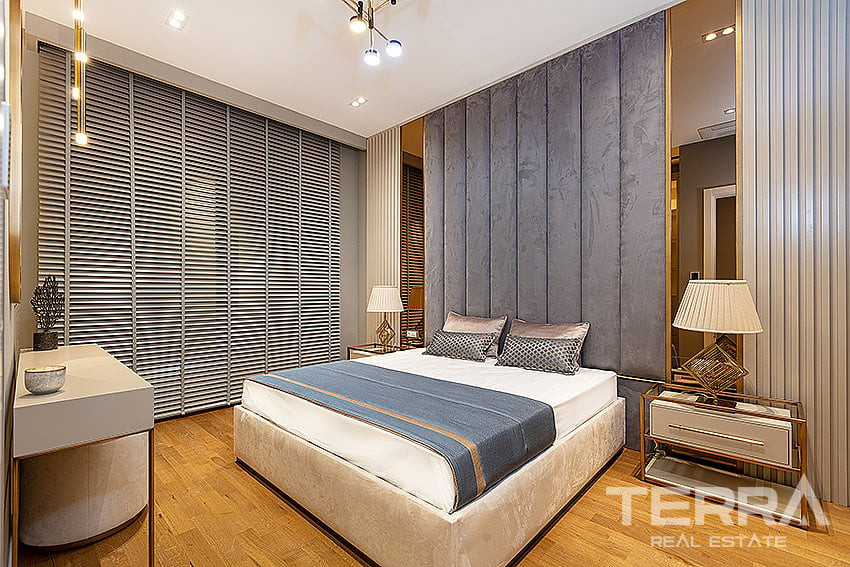 Apartments with Sea-view for Sale in central Konak, İzmir, Turkey - 106431